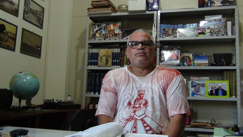 Rogério Henrique Almeida - Professor graduado em Comunicação Social